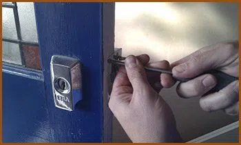 Interstate Locksmith Shop Dallas, TX 972-512-0295 - 10-lock-smiths