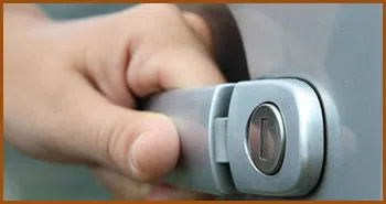 Interstate Locksmith Shop Dallas, TX 972-512-0295 - 20-keys-locked-in-car