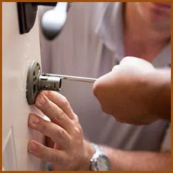 Interstate Locksmith Shop Dallas, TX 972-512-0295 - 3-cheap-locksmith